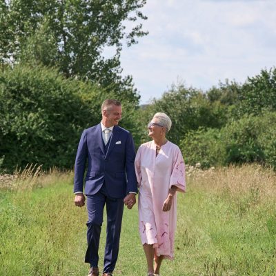 Bryllupsfotografi af par taget af fotograf i Danmark